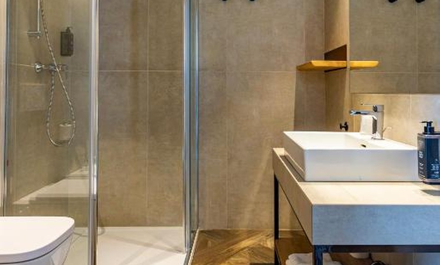 Image 12: Spiazzi: camera matrimoniale Standard con colazione e mezza pensione