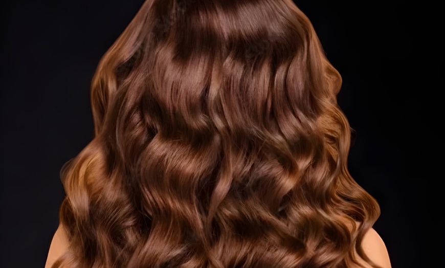 Image 2: Get Styled Like A Celeb with Root Retouch, Haircut & More