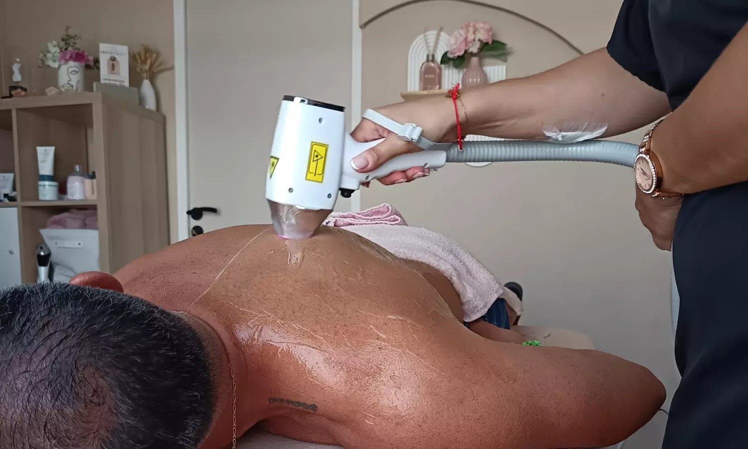 3 séances d'épilation laser sur zone au choix avec Infinyskin(jusqu'à 75% de remise) - Image 5