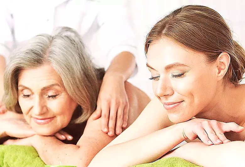 Swedish & Peppermint Scalp Massage at Destress Unwind Therapy