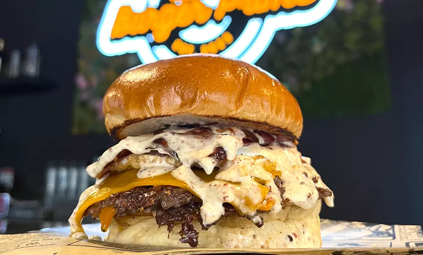 Image 1: Menú de hamburguesa smash o prime para 2 o 4 personas, postre y bebida