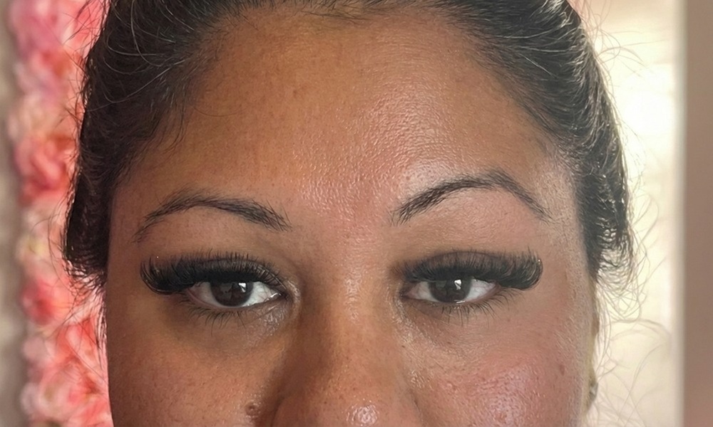 Achieve Fuller, Longer, & Effortless Lashes with Custom Extensions