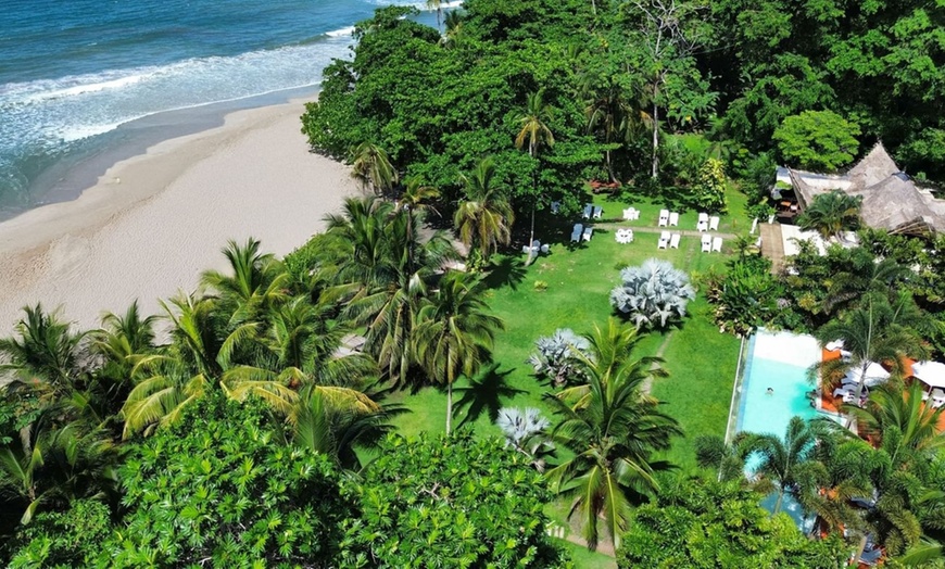 Image 22: ✈ 5-Night Luxe Costa Rica Beach & City Trip with Air & Car