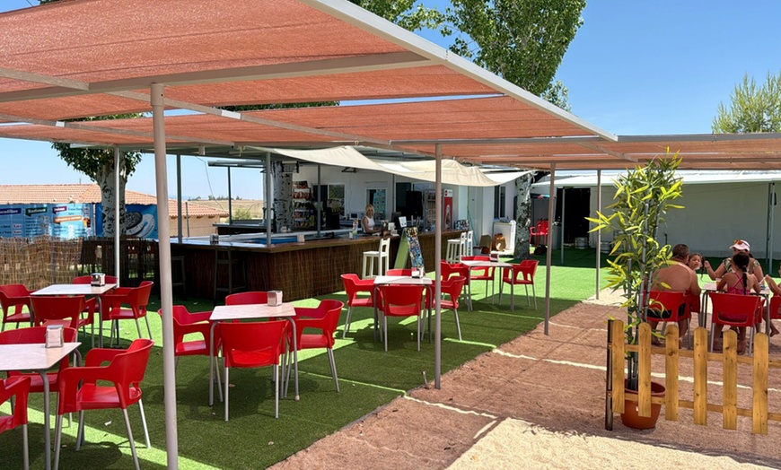 Image 3: ¡Una aventura acuática para niños o adultos en Aguapark Toledo! 