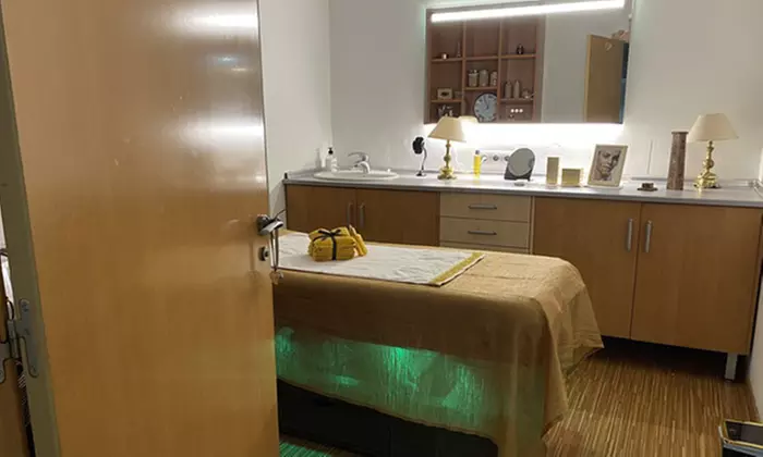 1 o 2 sesiones con radiofrecuencia Indiba y electroestimulación para 1