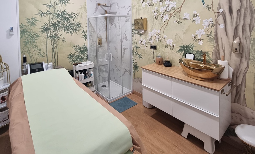 Image 3: Ritual de masaje en pareja de 1 hora con aromas o piedras calientes