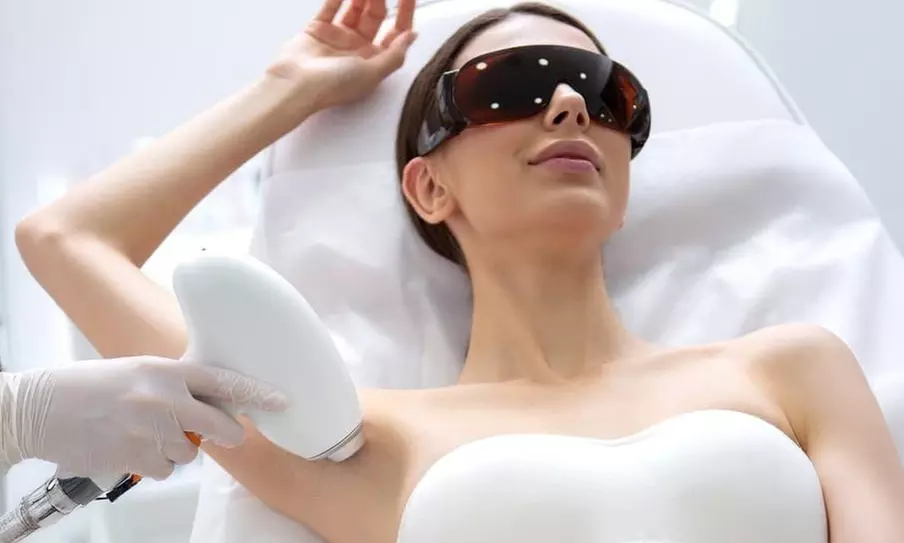 3 séances d’épilation laser pour une peau douce sur petite, moyenne ou grande zone (jusqu'à 56% de remise) - Primary Image