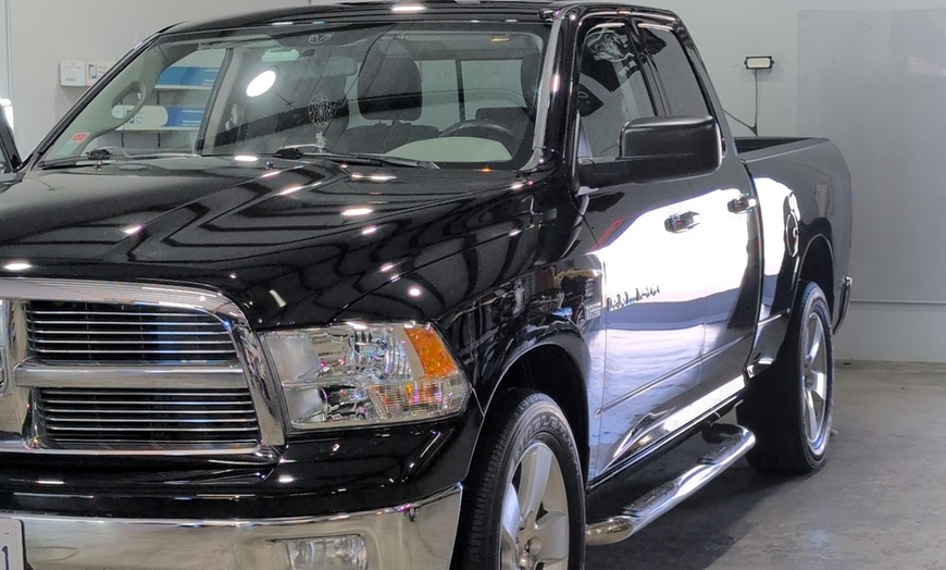 Image 3: Exterior Wash, Ceramic Sealant Detail for Sedan, Mid/Full Size Vehicle