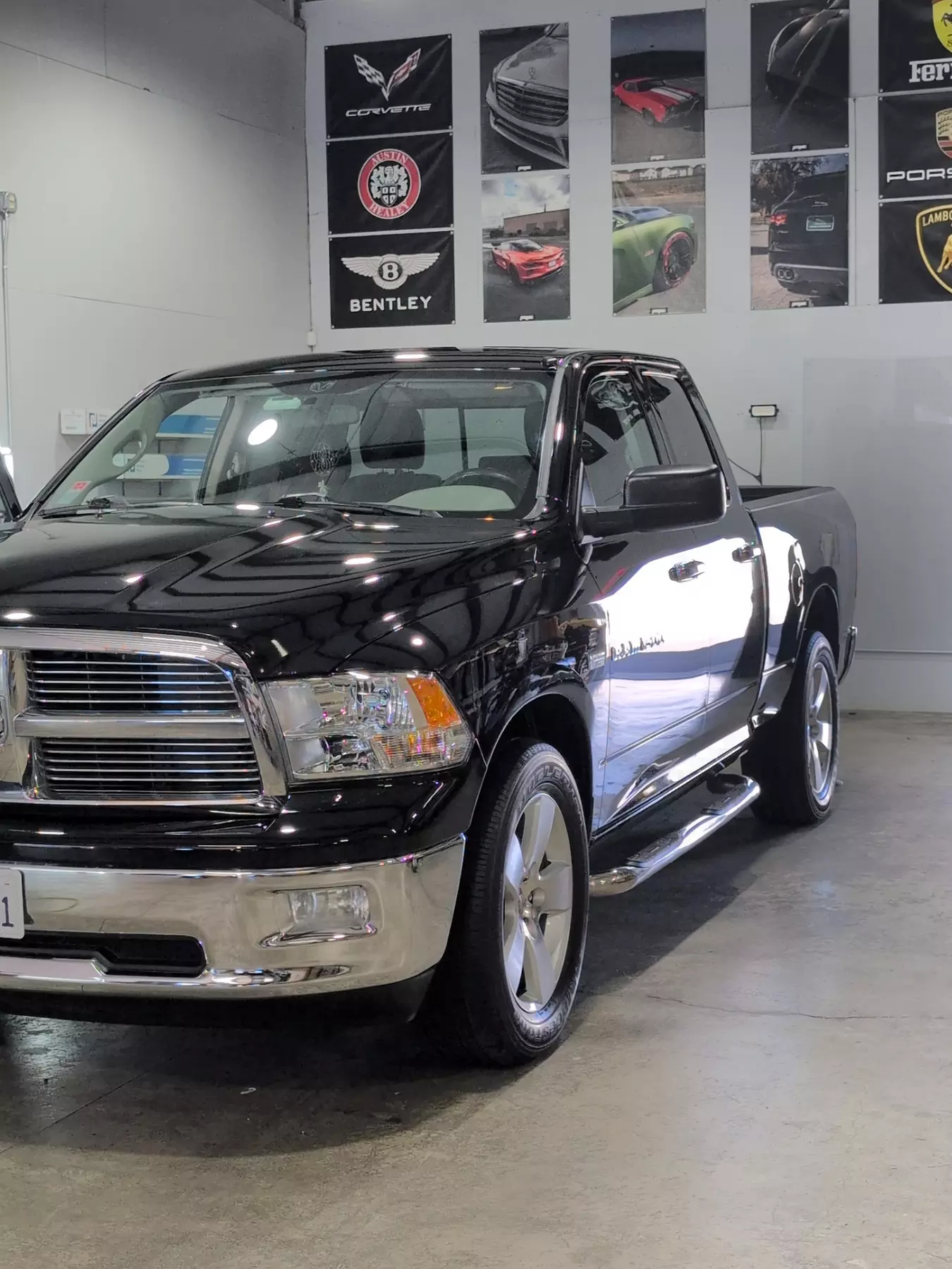 Exterior Wash, Ceramic Sealant Detail for Sedan, Mid/Full Size Vehicle
