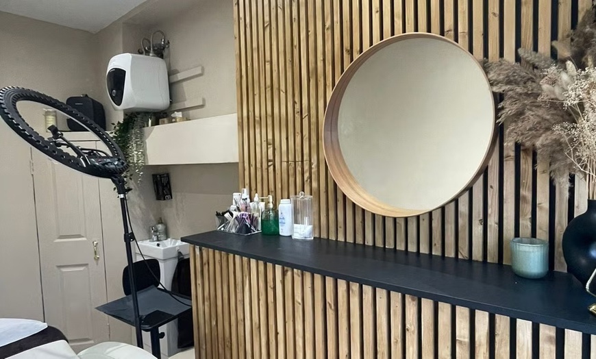 Image 2: Up to 1ml: Russian Lips or Natural Pout Filler