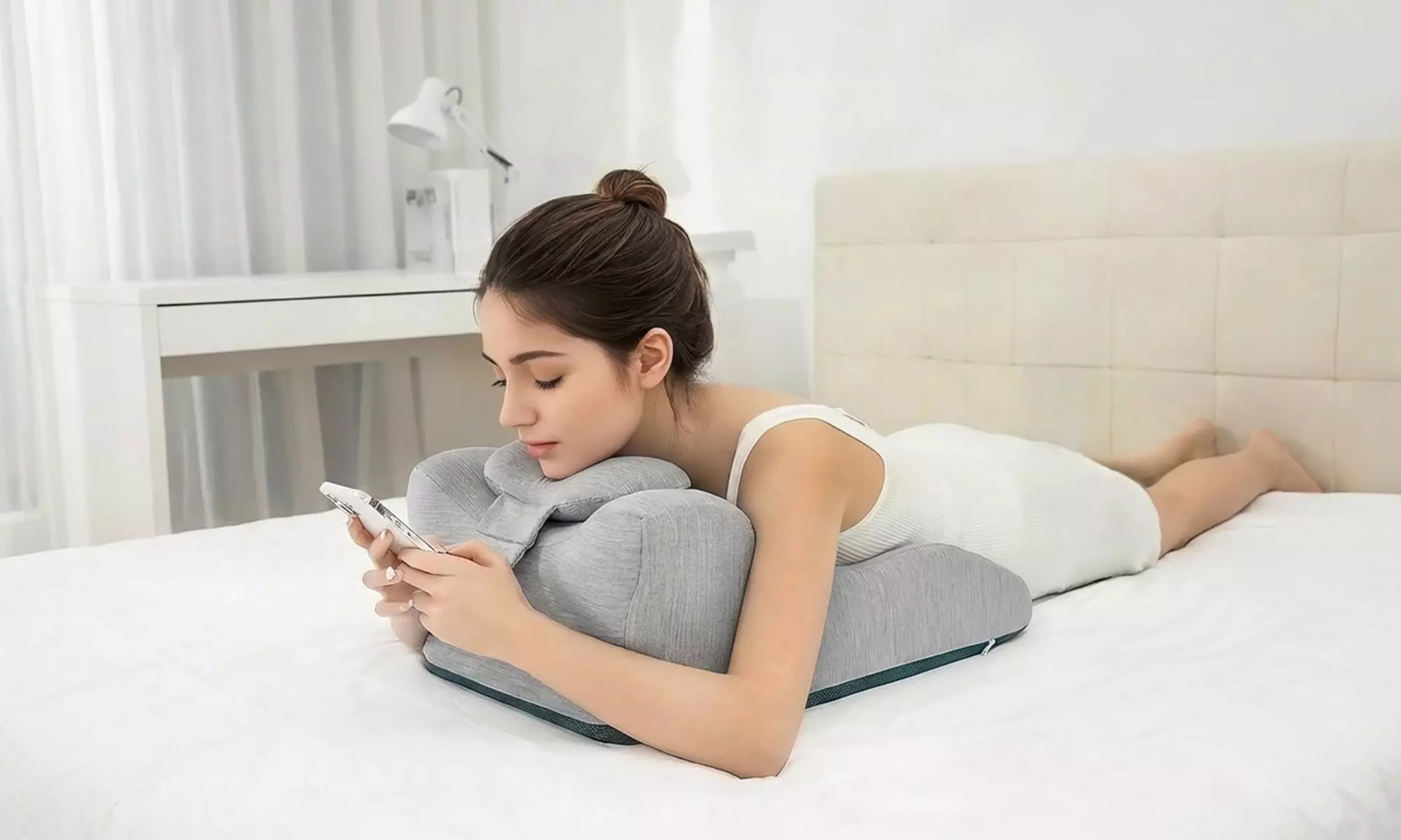 Cojín ergonómico de espuma viscoelástica con forma de cuña