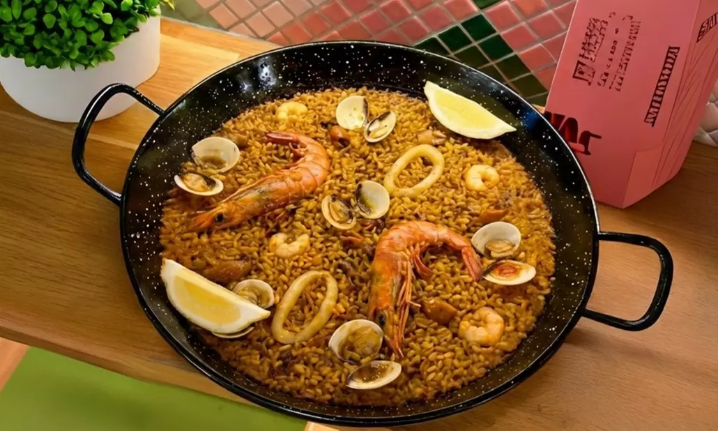 Menú VALOO para 2 o 4 personas en plena plaza del Ayuntamiento