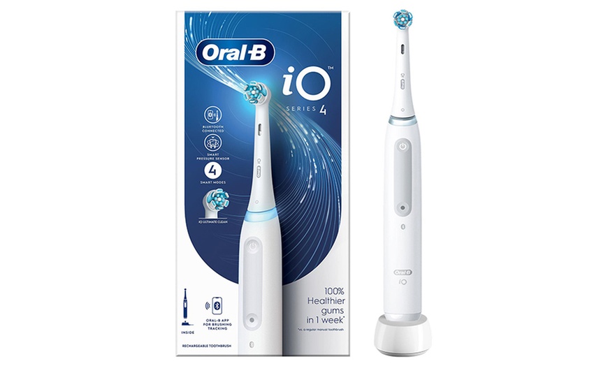 Image 23: Oral-B Electric Rechargeable Toothbrush Range 