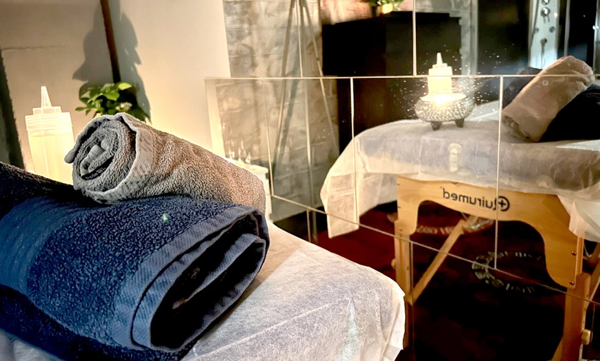 Image 3: 1 o 5 sesiones de masaje para 1 o 2: relajante, deep tissue y más 