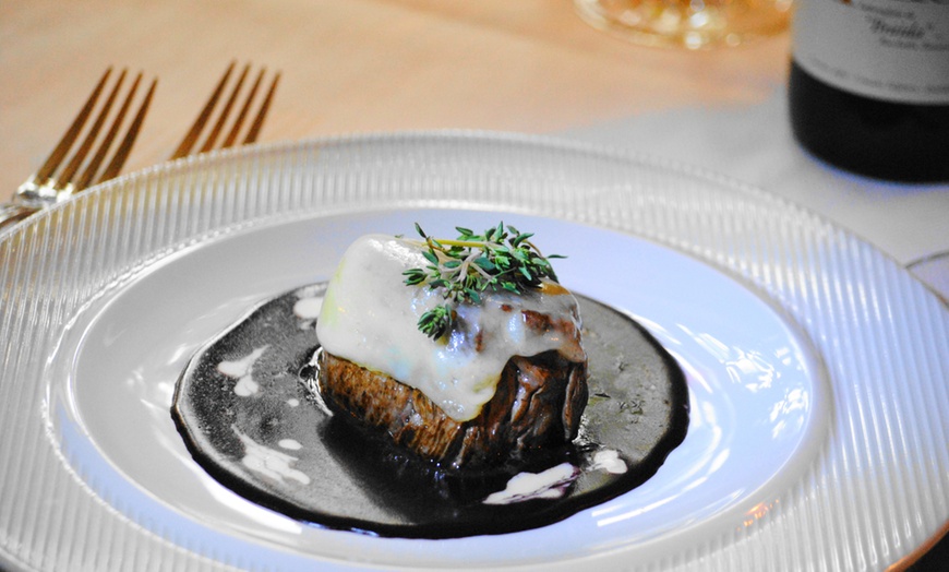 Image 10: Sardisches Fine-Dining-Überraschungsmenü – 3 Gänge für 2 Personen