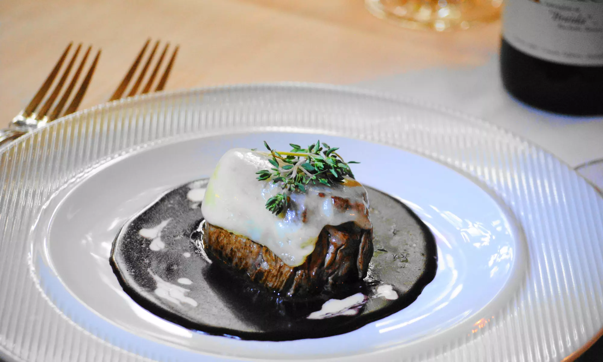 Sardisches Fine-Dining-Überraschungsmenü – 3 Gänge für 2 Personen