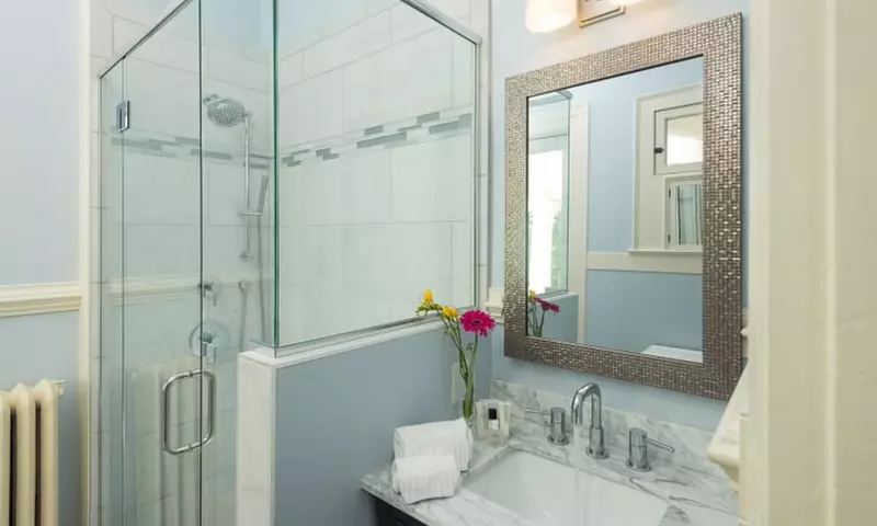 Member Pricing: Charming B&B Near Grove Park With Veranda Views