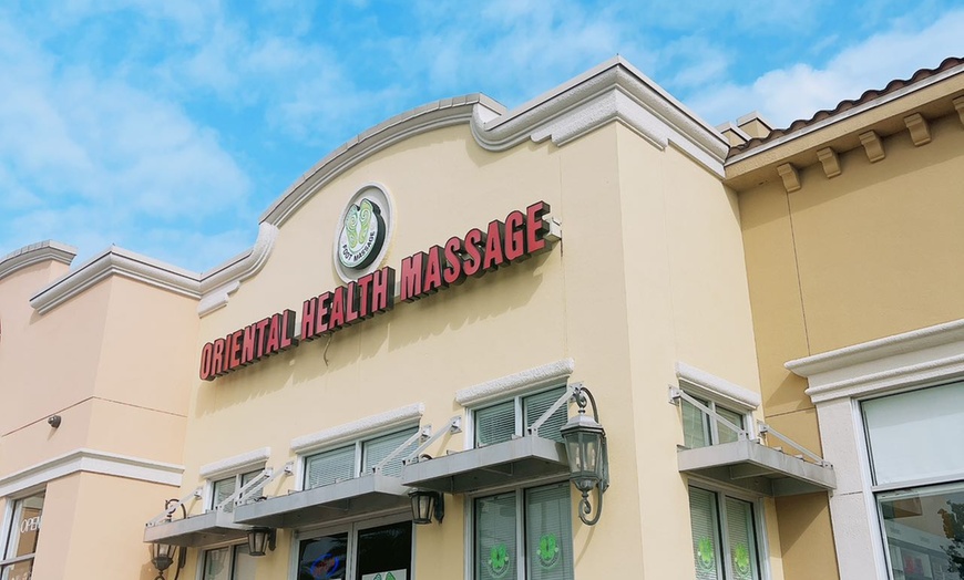 Image 3: Relax with 60-Minute Couples Deep Tissue Massages with Aromatherapy