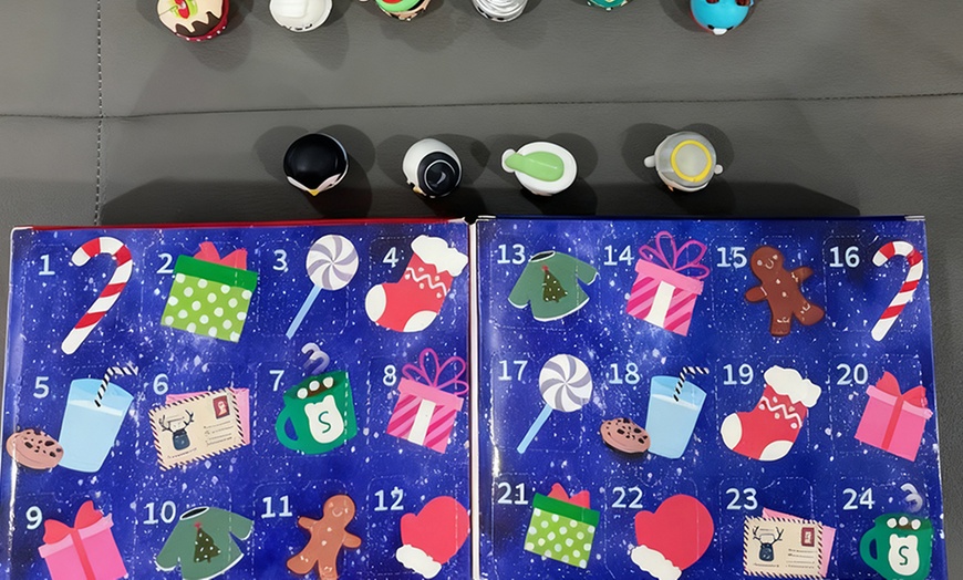 Image 5: Micromallow-Inspired Advent Calendar 24 Mini PVC Figurines 