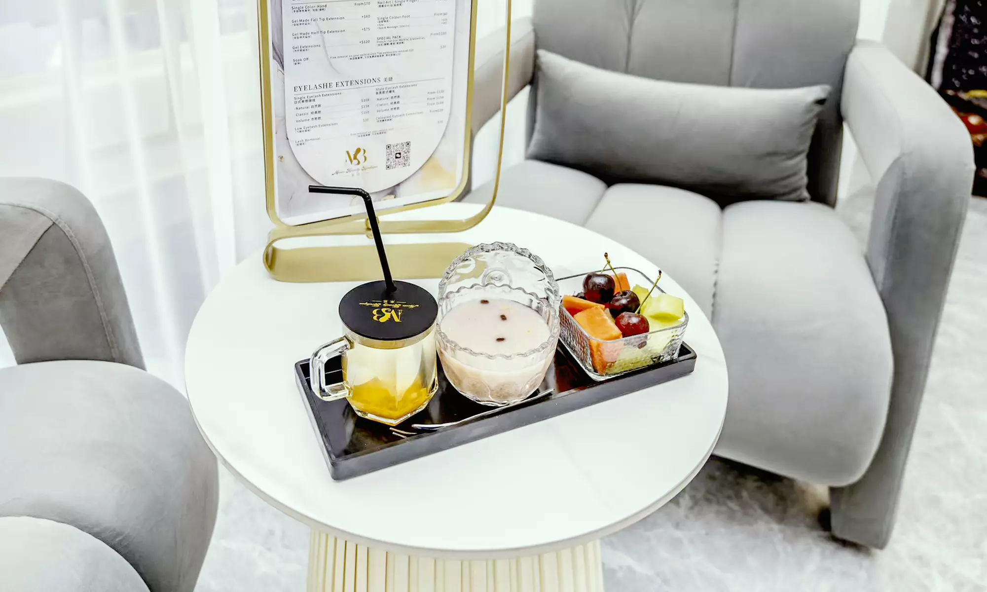 60-Minute Blissful Escape (30-Min Aromatherapy & Aqua Facials) & More