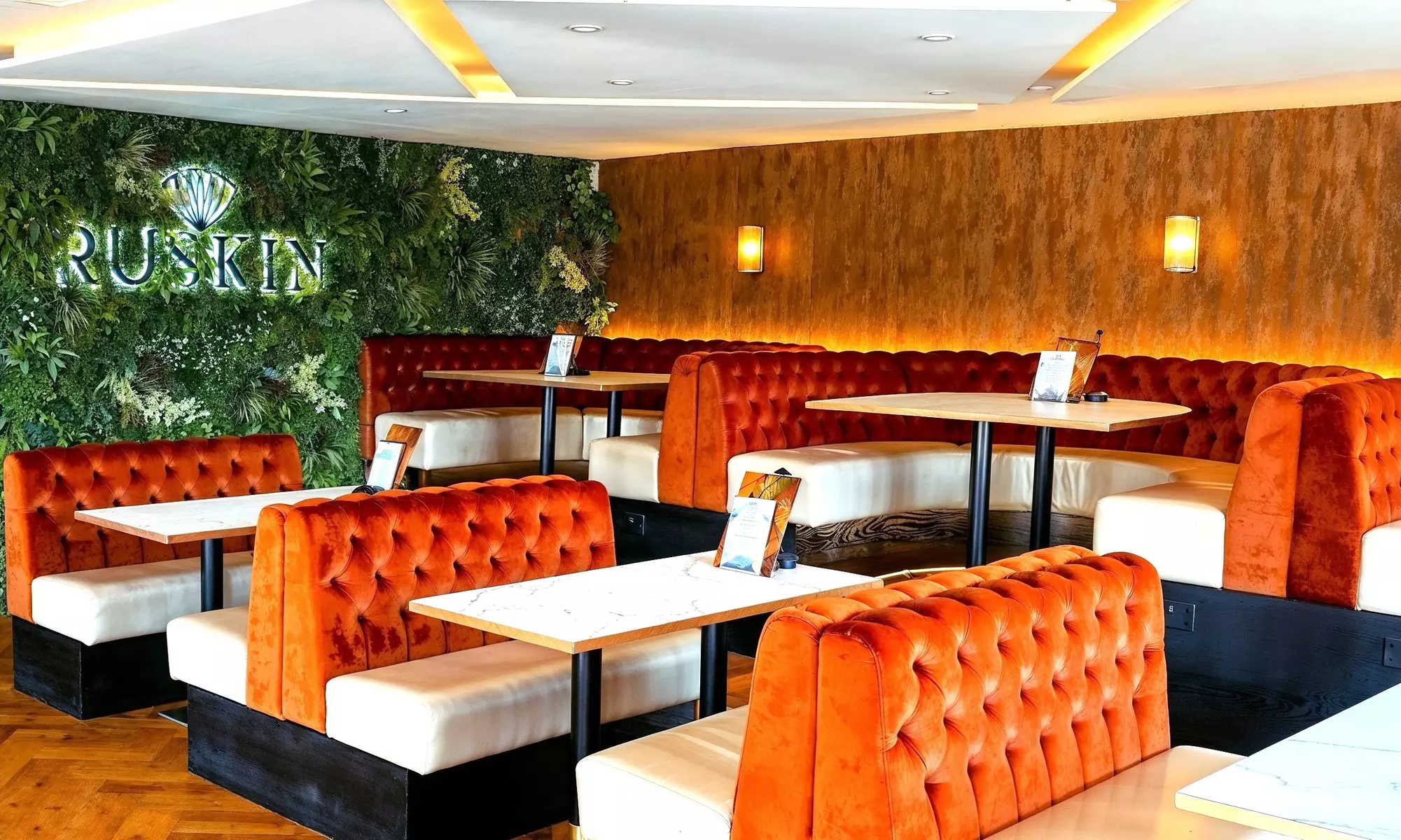 Premium Sunday Roast with Side & Wine, Beer or Soft Drink