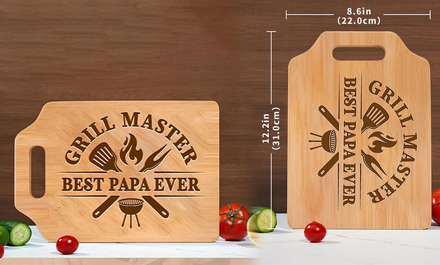 Image 2: Schneidebrett mit 3 Geburtsblumen und Namen von Justyling