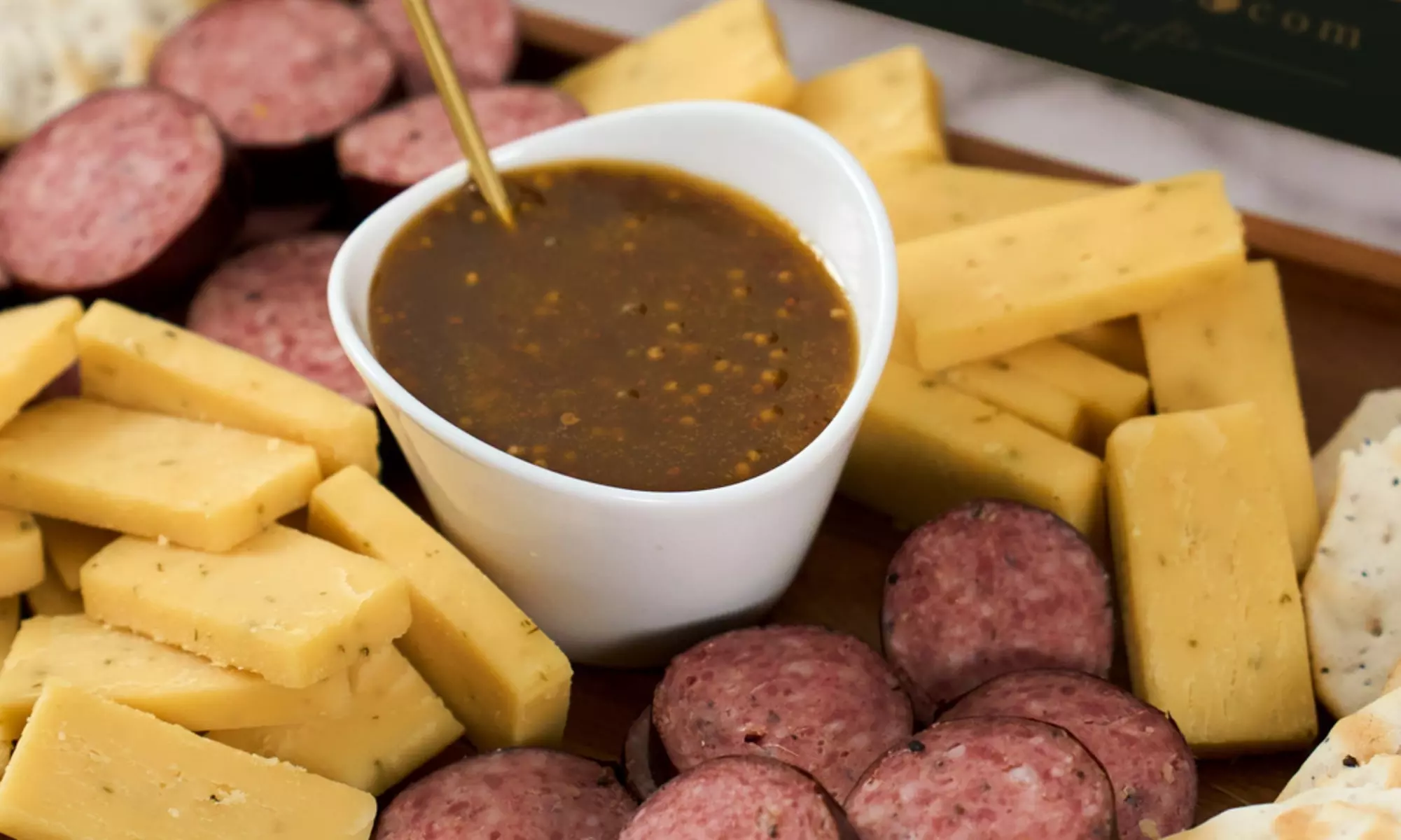 Up to 30% Off on Premium Meat, Fruit, Cheese & Chocolate Gift Baskets