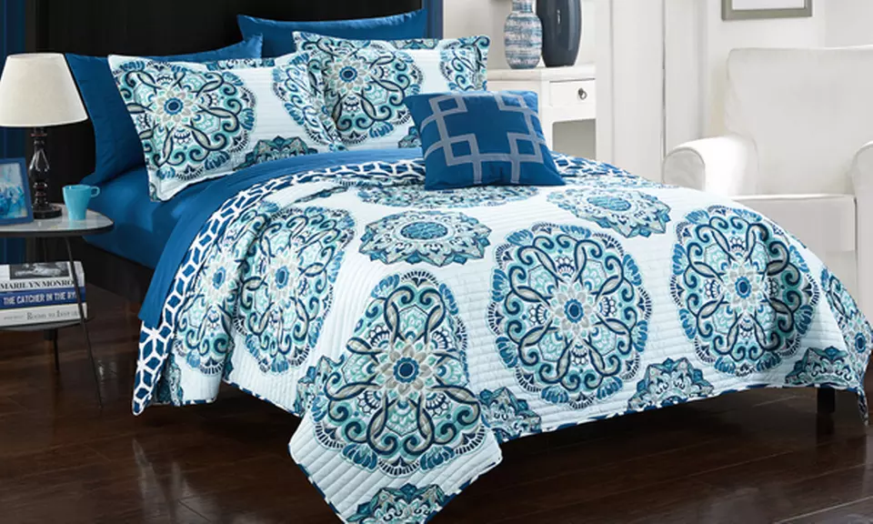 Andolisa Medallion-Patterned Reversible Quilt Set (3- or 4-Piece) - Primary Image