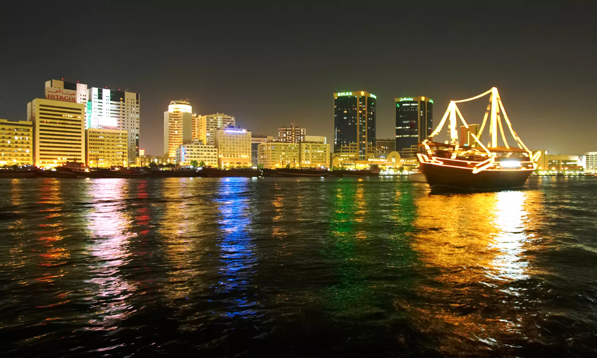 ✈ 8-Day Dubai Vacation with Air & Hotels from Worldee