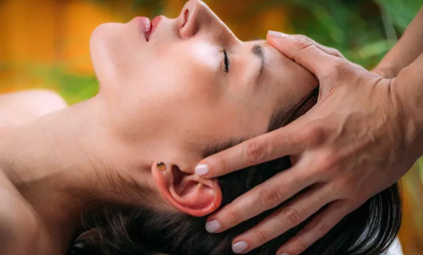 Image 2: Massage de Breuss ou soin de magnétisme crânien chez Flonatur'ailes