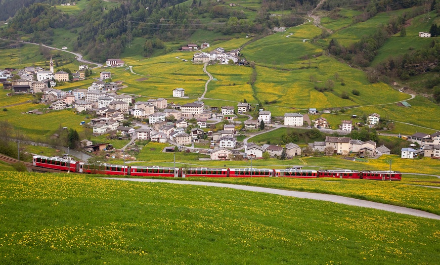 Image 1: Biglietto Trenino Rosso Tirano/Saint Moritz o Saint Moritz/Tirano