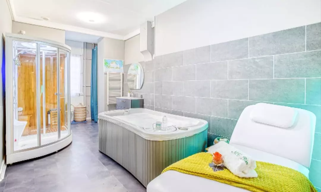 Jusqu'à 40% de remise sur Massage - Sélection - En spa chez MC Bien-être - Second Medium