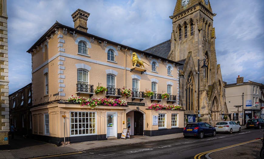 Image 3: Classic or Sparkling Afternoon Tea for Two or Four People