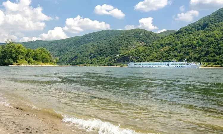 ✈ 7-Day European Vacation with 3 or 4-Night Rhine River Cruise & Air