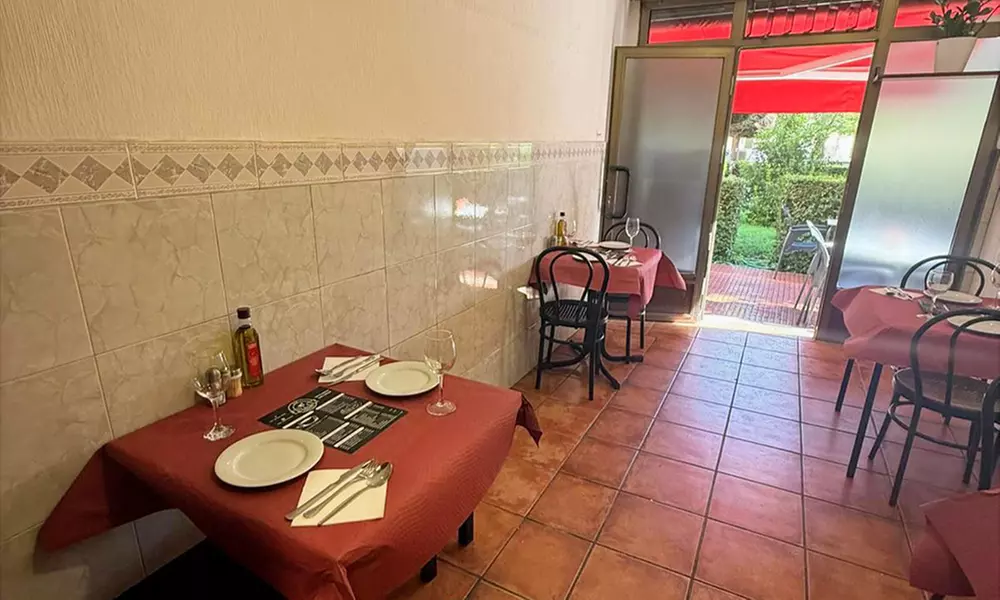 Picoteo que te veo: menú de raciones con postre y bebida para 2 o 4