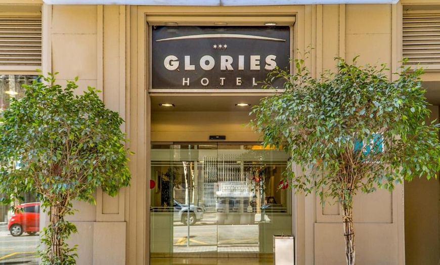 Image 3: ✈ Barcellona: Volo diretto più 2 o 3 notti in hotel