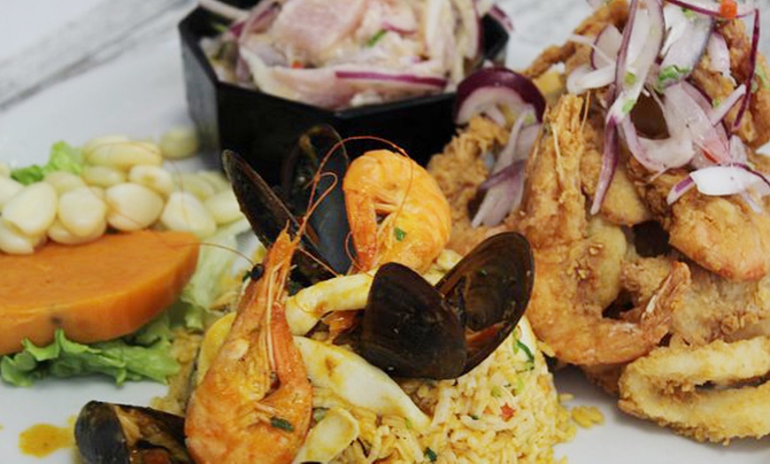 Image 7: Menú peruano para 2 o 4 personas, con opción a un pisco por persona