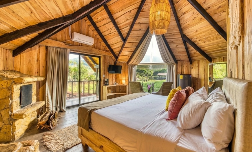 Image 5: ✈ 5-Night Costa Rica Volcano & Cloud Forest Trip w/Air, Car Rental