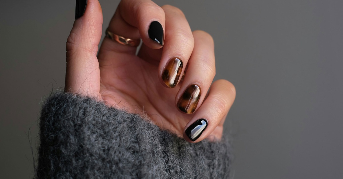 Servicio de uñas Gel-X y esmaltado semipermanente en Valladolid