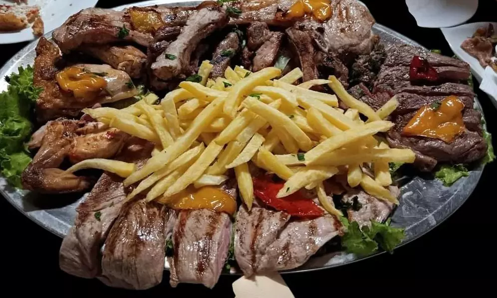 Sumérgete en la gastronomía canaria con un menú para 2 o 4 personas