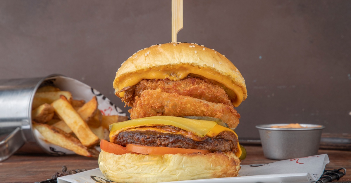 Dining Voucher For Food And Beverages With American Grill Experience