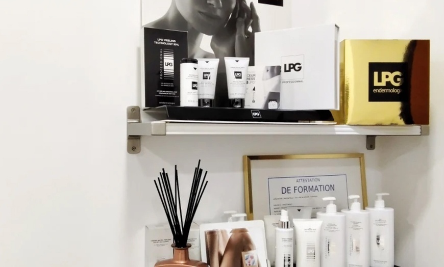 Image 5: Soin du visage au choix : purifiant, nourrissant, anti-âge ou peeling 