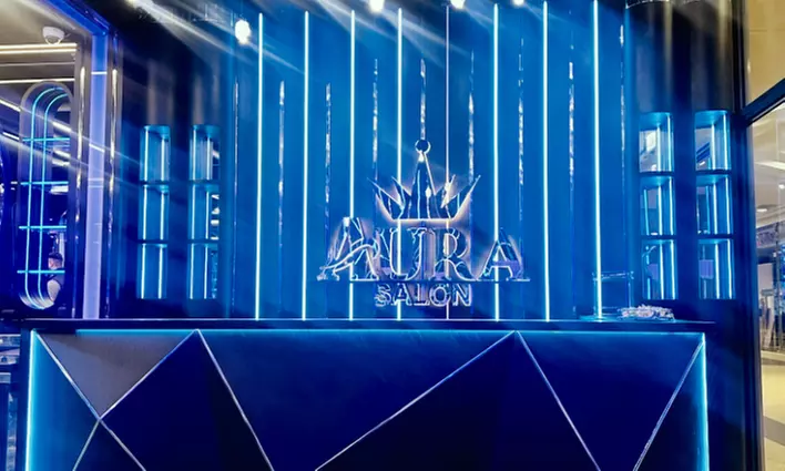 Zeit für einen neuen Look: Waschen, Schneiden, Föhnen, Stylen opt. mit Zusatzleistung (bis 40% sparen) - Second Medium