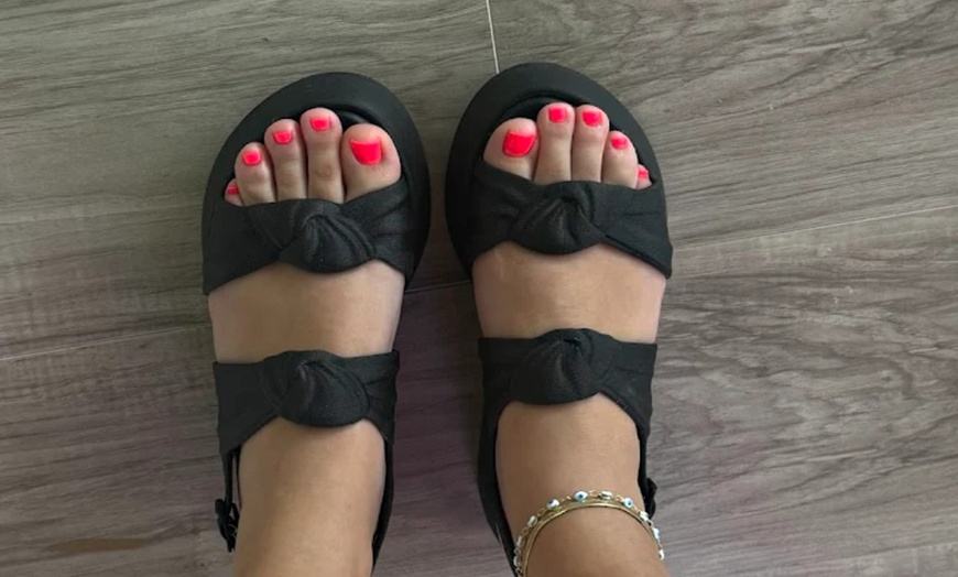 Image 6: Chip-Resistant Gel Manicures & Pedicures for Lasting Shine