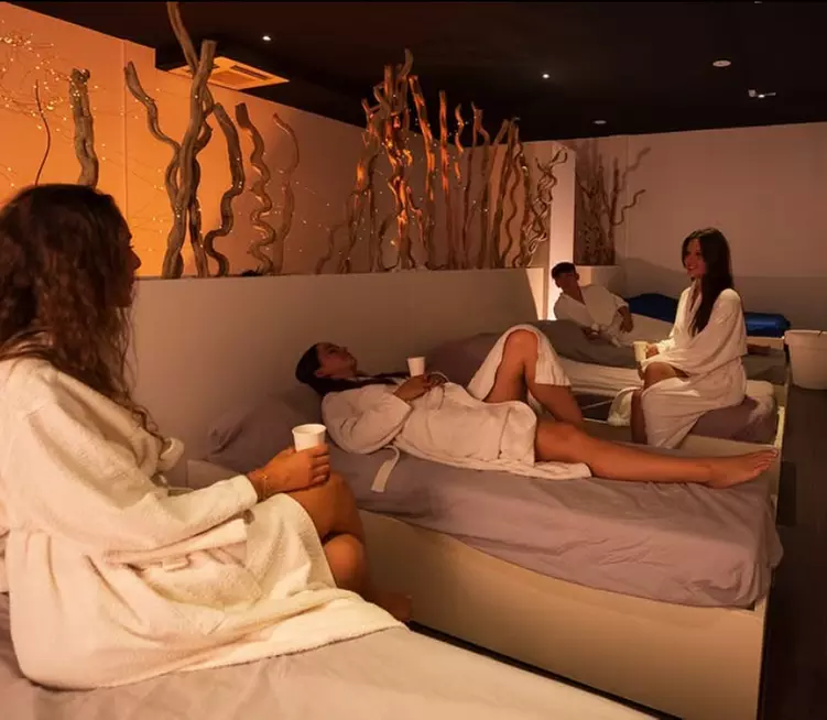 Corps et Sens : accès sauna, hammam, gommage et massage au choix