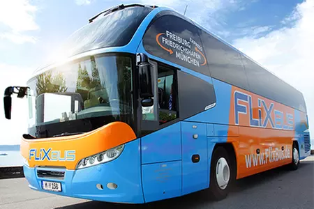 Wertgutschein über 25 oder 35 € anrechenbar auf Fahrten mit FlixBus ab 12 € (bis zu 52% sparen*) - Primary Image