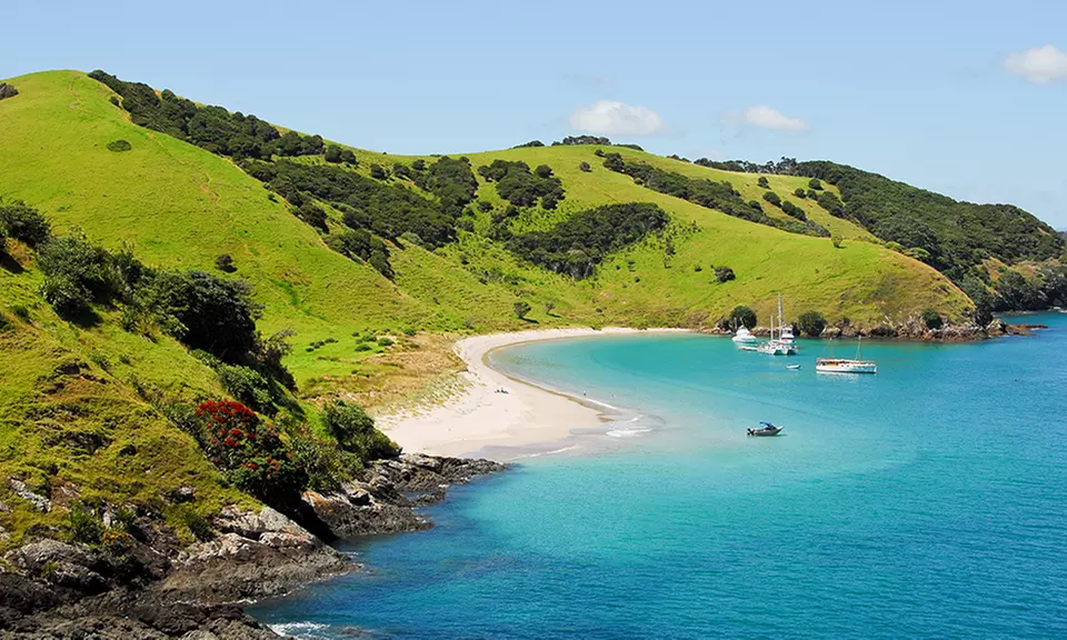 ✈ 8-Day Fiji Vacation w/ Air from Pacific Holidays. Price per Person Based on Double Occupancy (Buy 1 Groupon/Person). - Primary Image