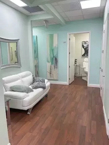In-Office Teeth Whitening Treatments at Delray Med Spa