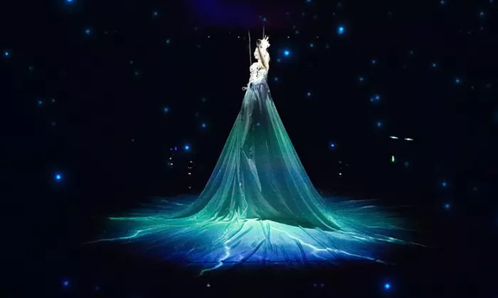 El Circo de la Luz: magia, láseres y acrobacias para toda la familia