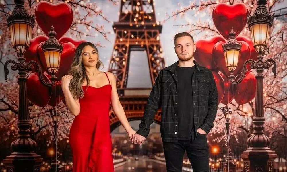 30 Min In-Studio or 60 Min In-Studio or Outdoor Engagement Photography